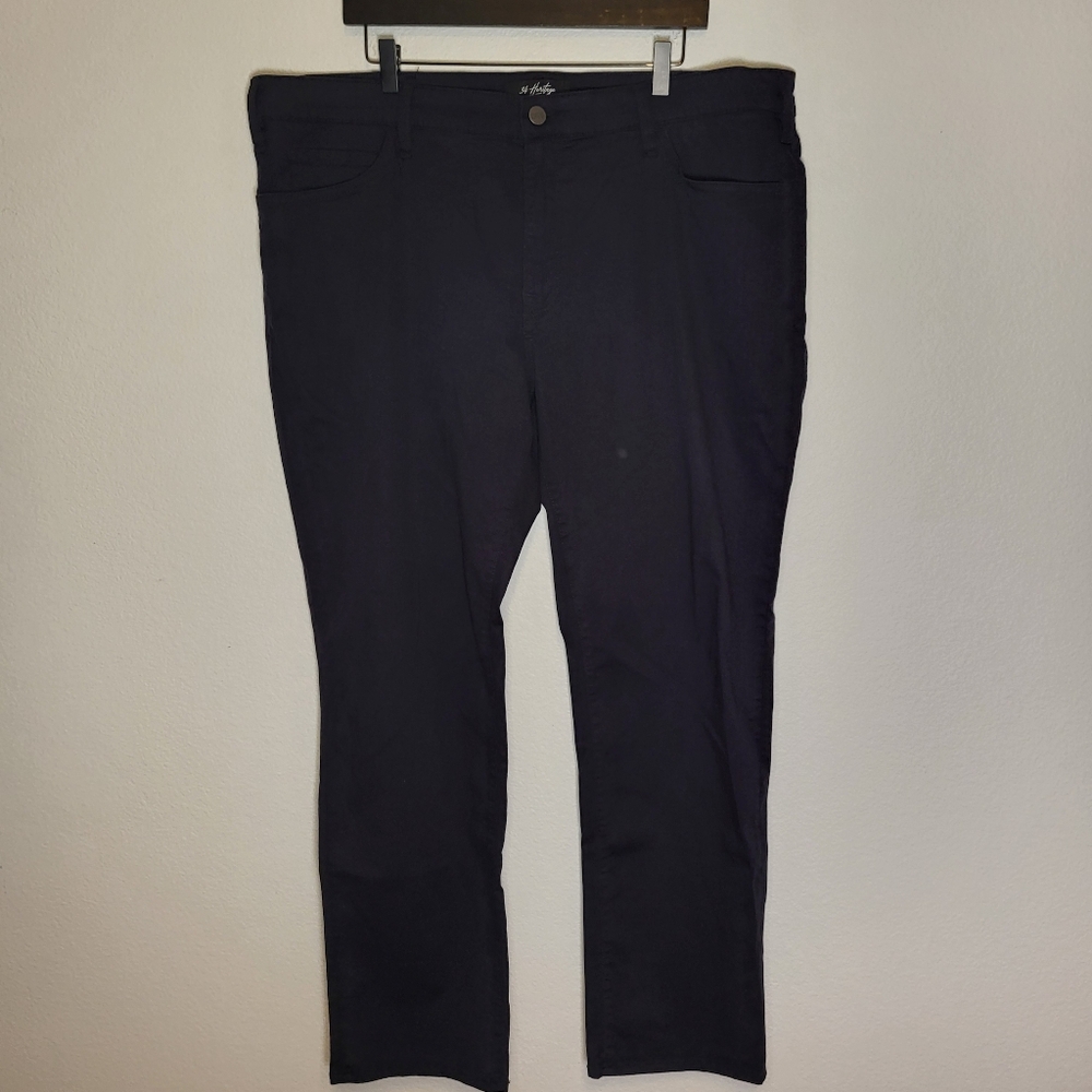 NWOT Heritage Charisma Relaxed Straight Leg Jeans, size 42x32